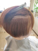 カラクリビショウ(Kara-Kuri Bisho)&nbsp;丸みショートヘア