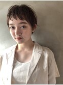 『真通知弘』オン眉ショート+透明感艶ベージュでおしゃれ可愛く