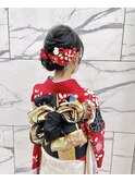 黒髪シニヨンアップスタイル バラ結び 着物ヘア