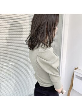 ミント(mint) オリーブグレー/オリーブグレージュ/オリーブ/赤み除去