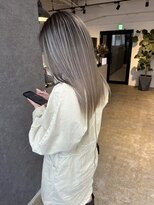 メリー オオサカ(Merly Osaka)&nbsp;色落ちも楽しめるホワイト バレイヤージュ！_silky white ash_