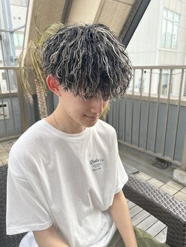 スキル(SKILL) ハイライトツイスパ 福岡メンズパーマ