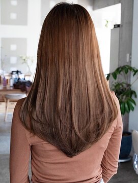 エインアンリー 明治神宮前(AIN.ANLY.) ☆フェミニンロング大人かわいいぱっつん前髪レイヤーカット小顔