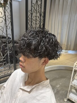 リリー(Lily) 波巻きスパイラルパーマ