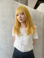 トリムバイエンヴィ(tlim by ENVY)&nbsp;【石塚スタイル】個性派スタイルレイヤーカット×イエローカラー