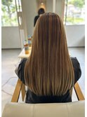ナチュラルベージュ×ストレートロング
