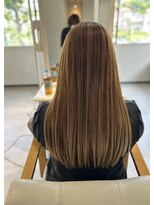 アイディアー スタジオコウベ(i-Dear studio Kobe)&nbsp;ナチュラルベージュ×ストレートロング