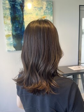 ザコーストバイネオリーブ 辻堂店(The coast by neolive) ベージュカラー