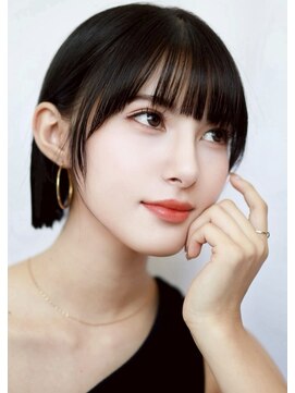 切りっぱなしボブ×コバルトブルーブラック