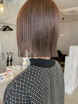 シェル 津山の手店(shel)&nbsp;ツヤ髪スタイル/ブリーチなしグレージュ/切りっぱなしボブ