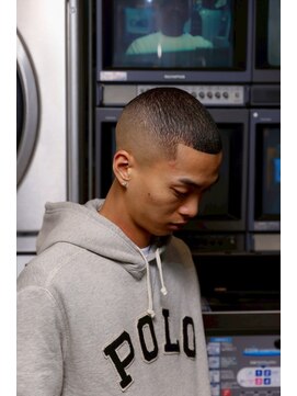 チルチェア 横浜(CHILL CHAIR) フェード×バズカット <横浜/横浜駅/バーバー/理容室/床屋>