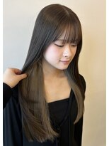 ドルセプラタ(Dulce plata)&nbsp;レイヤーカット×透明感オリーブのインナーカラー