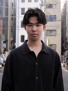パーク(PAAQ) フェザーパーマニュアンスパーマセンターパートメンズカット