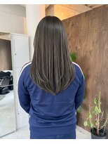 零秒女髪 千里丘店&nbsp;透明感と艶のある大人上品ロングスタイル髪質改善艶髪艶感