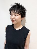 ナナバイロッカ(nana by rocca)&nbsp;カーリーパーマショート［稲毛］