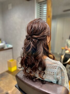 ベルトオブヴィーナス(Belt of venus) カジュアルに☆ナチュラルハーフアップ