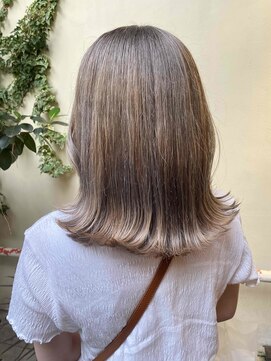 メイクス 表参道(MAKE'S omotesando) ハイライトベージュカラー/くびれミディアム/髪質改善/