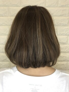 フレッシュサラダディーズ(D's) 内巻きボブ