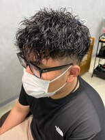 リット×ベリエ(Lit.×belier)&nbsp;ツイストスパイラルパーマ波巻きスパイラルパーマツーブロック