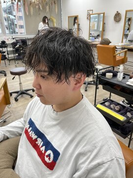 ルチナ 秦野(Lucina) ツイストスパイラルパーマ