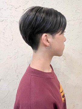 フロール(Flor) 【flor 戸塚】*こなれショート+メンズライク*