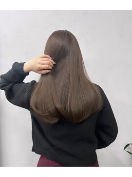 アット(at...) ショコラグレージュ