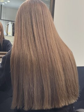 イリ 大阪(ili) ミルクティーベージュ