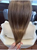 シークレットハイライト×くすみベージュカラー