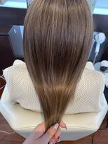 アウリィ(Aulii) シークレットハイライト×くすみベージュカラー