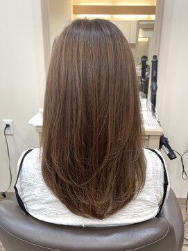 アルターリール(aL ter Rire) 黒髪/ボブルフ/ネビージュ/小顔/ワンレン/中村郁未