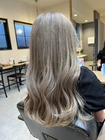 ラッシュ(rush) 明るめホワイトグレージュカラー