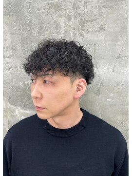 メンズサロン キング 高槻店(Men’s salon K!ng) 波巻きツイストスパイラルパーマ/フェザーパーマ/眉毛/メンズ