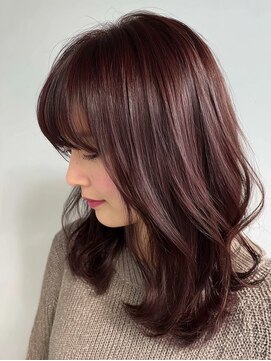 レリーノーブル 西宮北口(RelyNoble) 内巻きミディアム×大人ピンクで上品ツヤ髪[西宮北口]