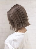 ぱつっとベージュボブ