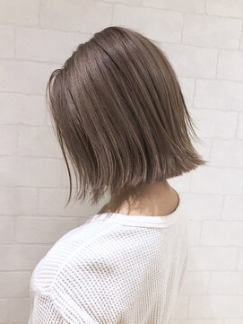 メリー(merry craftsman's factory) ぱつっとベージュボブ