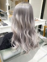 デイズ(days)&nbsp;アッシュグレージュハイライトグラデーションカラー☆3Dカラー