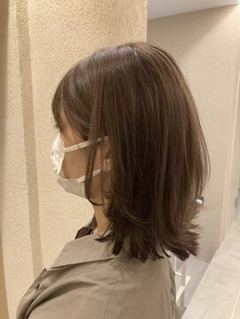 ブリス(VLISS) ミントグレージュくびれミディ＿Aラインボブかきあげロング