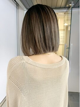 アイティー バイ アルバム 中野店(IT by ALBUM) エアタッチ_外ハネボブセクションカラーペールベージュ_ba402232