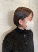 前下がりミニボブショートボブ 暗髪アッシュベージュカラー