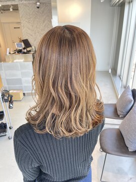 エイト 神戸三宮店(EIGHT) 【グラデーションカラー】ミルクティーベージュ