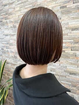 ウィズ 志津 ユーカリが丘店(wiz) アゴラインボブ　×　カーキグレージュ