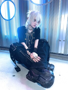 ドットハリス(.Hallis) ウルフレイヤー【ハイトーン/レイヤーカット/ダブルカラー】