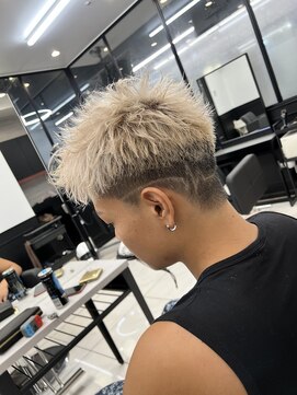 メンズラピス 栄店(Men's Lapis) メンズショートハイトーンホワイトカラーバリアートフェード