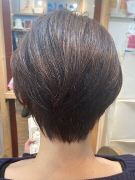 ヘアーメイクラウンジ テトテ(Hair Make Lounge tetote) ショートレイヤー×ショートカット×前髪あり/20代30代40代