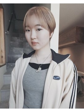 メゾンシアー(Maison Sheer) blond beige / マッシュショート