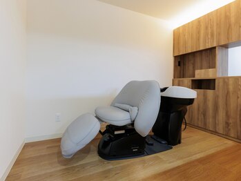 ハロ(Halo)の写真/【あなたの魅力を最大限に】頭皮の汚れを落とし髪と頭皮をケアする極上スパで、日頃の疲れをリフレッシュ♪