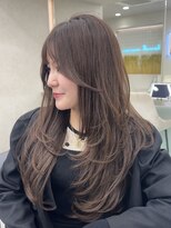 ロンド レア 天神大名店(Lond Le’a)&nbsp;ミディアムヘア/フェイスフレミング /暗めカラー/デザインカラー