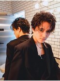 【大人の色気】黒髪パーマセンターパートミディアム