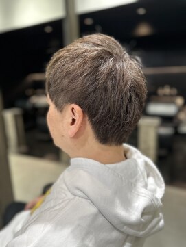 ヘアーサロンデフォーエバールークス(hairsalon de Forever Lux) 耳まわりえりあしスッキリカット