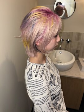 レイヤーウルフカット/デザインカラー